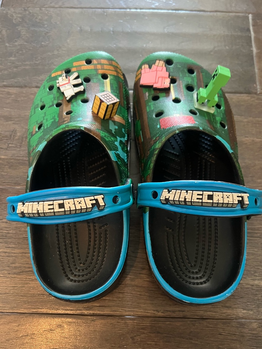 CROCS Kids Green/Blue Minecraft Clogs | Boys Size 6